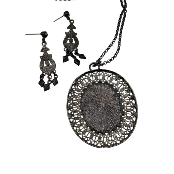 Whimsigoth Black Oval Pendant Necklace & Earrings Romantic Victorian Inspired - Picture 6 of 10